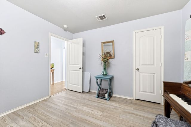 2011 Crosby Drive, Forney, TX 75126