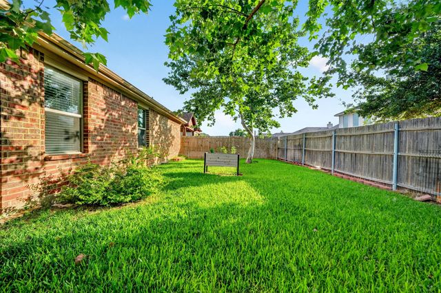 2011 Crosby Drive, Forney, TX 75126