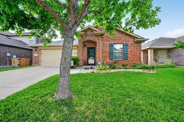2011 Crosby Drive, Forney, TX 75126