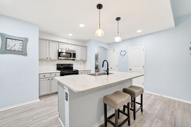 2011 Crosby Drive, Forney, TX 75126