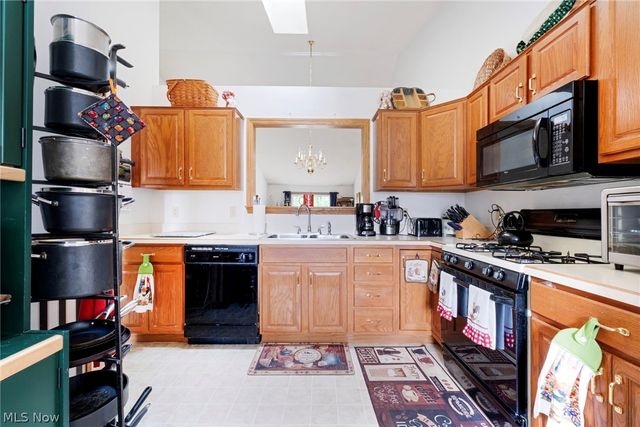 344 Myron Street, Hubbard, OH 44425