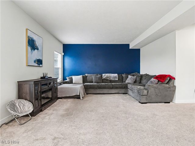 36312 Thornbury Street, North Ridgeville, OH 44039