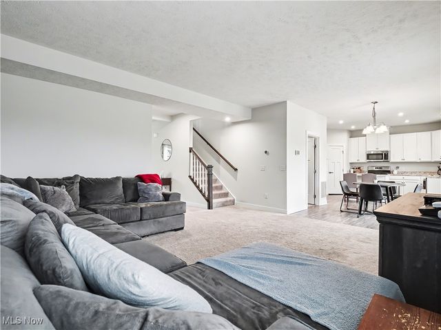 36312 Thornbury Street, North Ridgeville, OH 44039