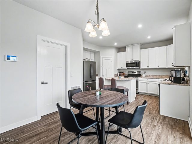 36312 Thornbury Street, North Ridgeville, OH 44039