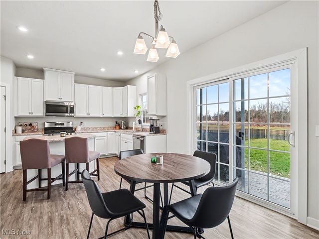 36312 Thornbury Street, North Ridgeville, OH 44039