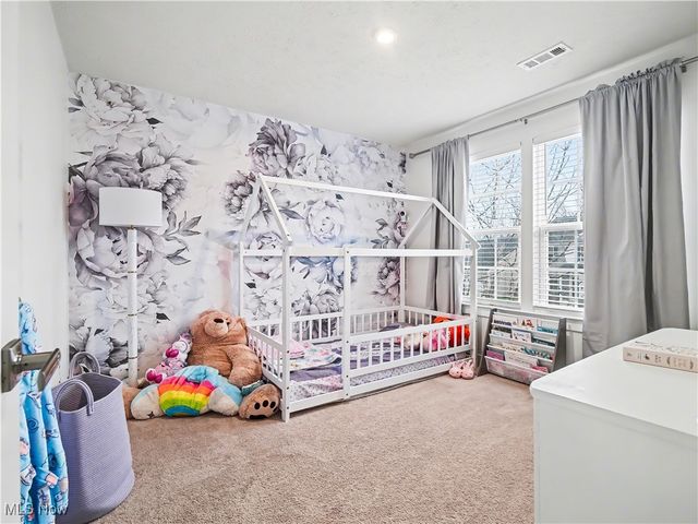 36312 Thornbury Street, North Ridgeville, OH 44039