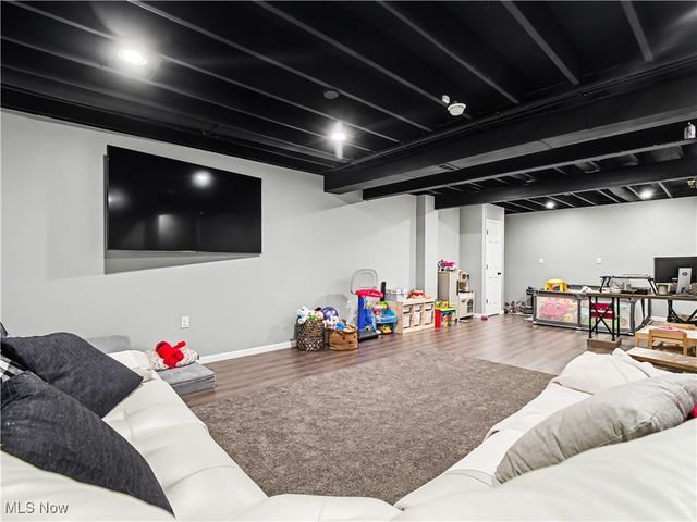 36312 Thornbury Street, North Ridgeville, OH 44039