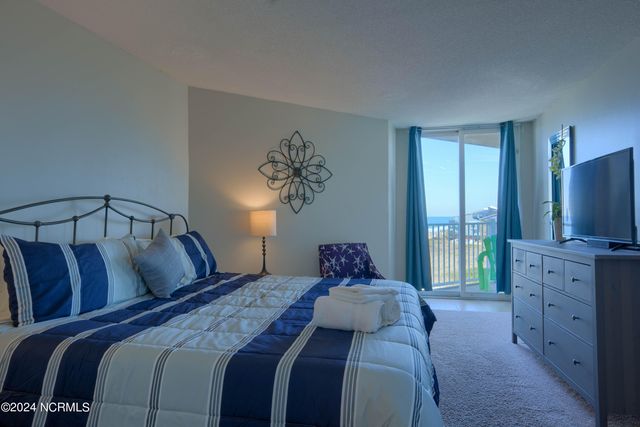 2000 New River Inlet Road 1305, North Topsail Beach, NC 28460