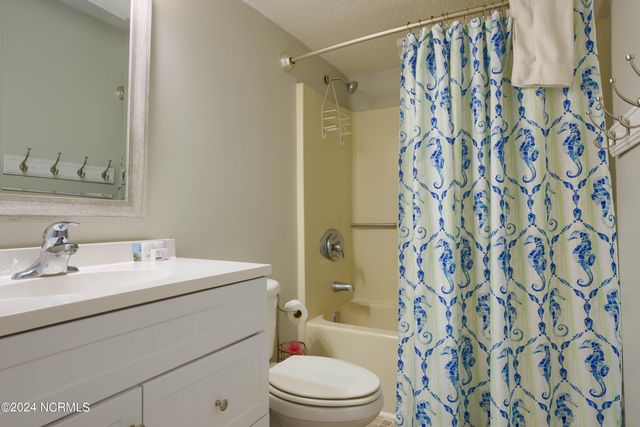 2000 New River Inlet Road 1305, North Topsail Beach, NC 28460