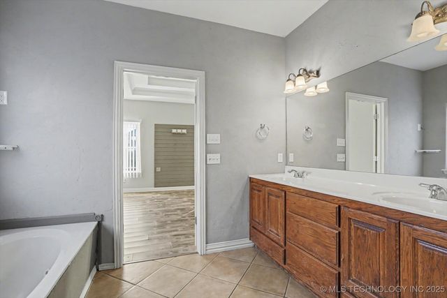 2619 S 14th Place, Broken Arrow, OK 74012