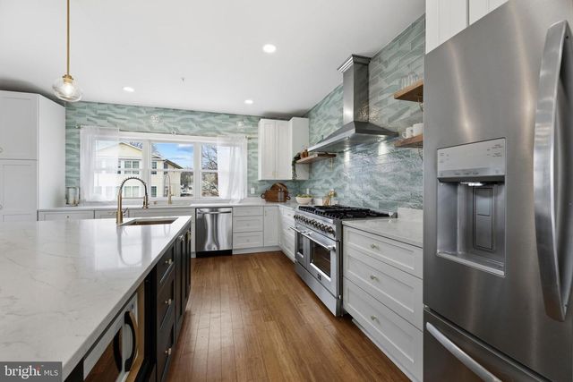 3675 1ST AVE, Edgewater, MD 21037