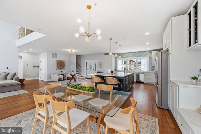 3675 1ST AVE, Edgewater, MD 21037