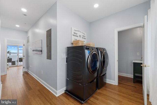 3675 1ST AVE, Edgewater, MD 21037