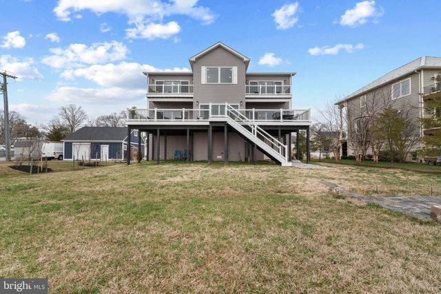 3675 1ST AVE, Edgewater, MD 21037