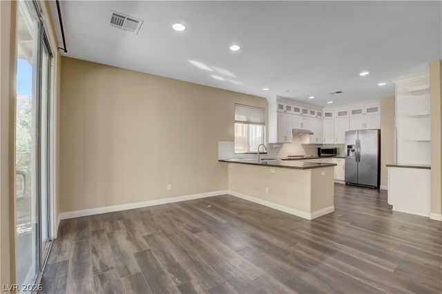 338 Shimmering Moon Street, Henderson, NV 89015