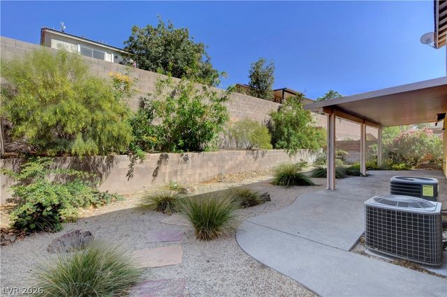 338 Shimmering Moon Street, Henderson, NV 89015