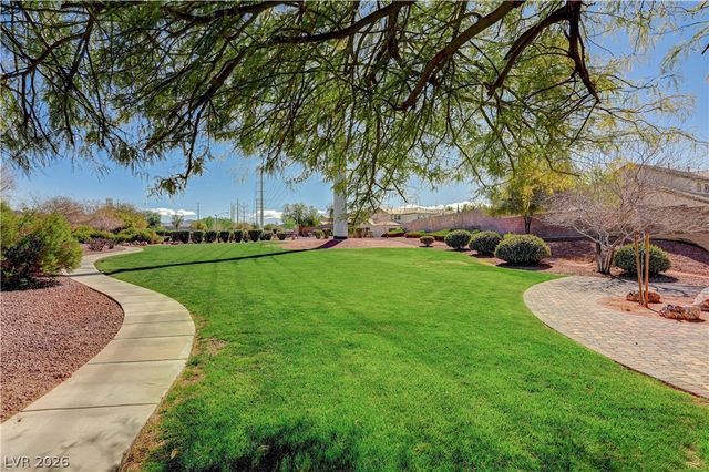 338 Shimmering Moon Street, Henderson, NV 89015