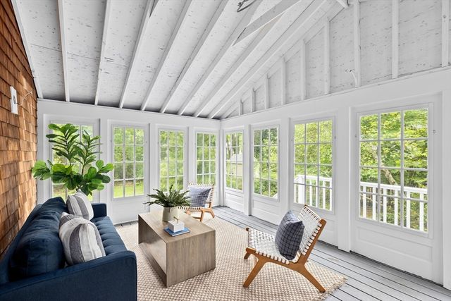 14 Spring Street, Hingham, MA 02043