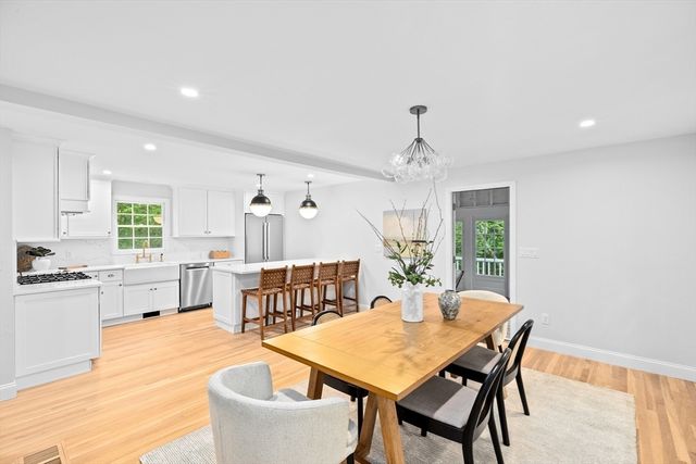 14 Spring Street, Hingham, MA 02043