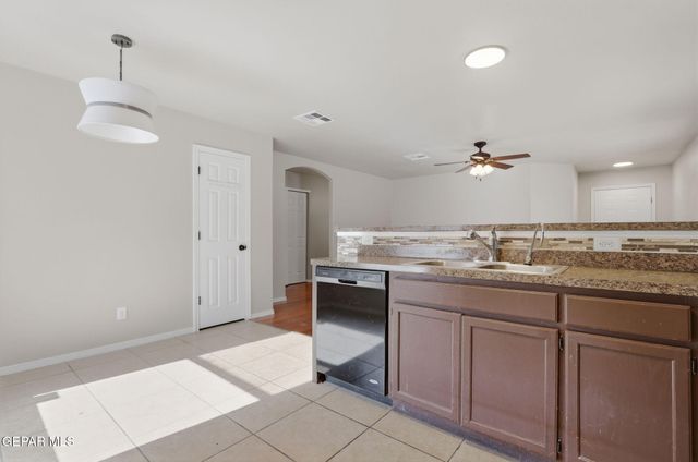 7017 PANDORA Street, El Paso, TX 79904