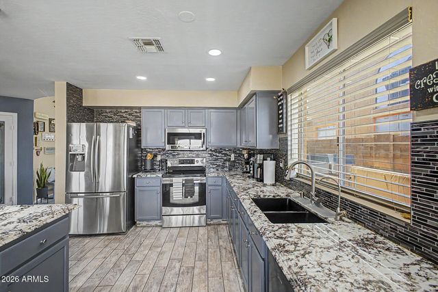 2916 W GLASS Lane, Phoenix, AZ 85041