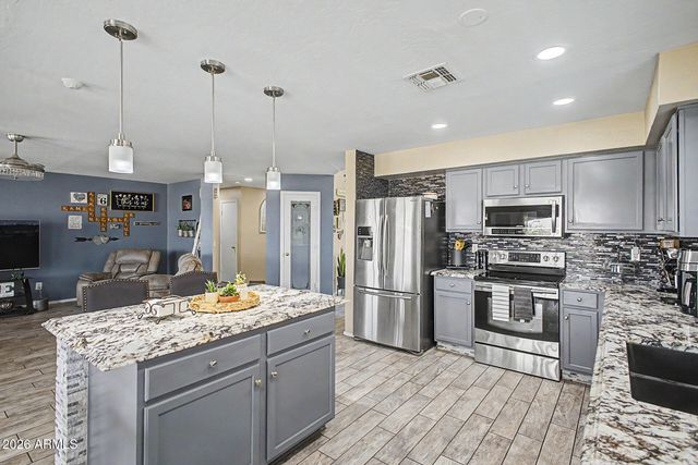 2916 W GLASS Lane, Phoenix, AZ 85041