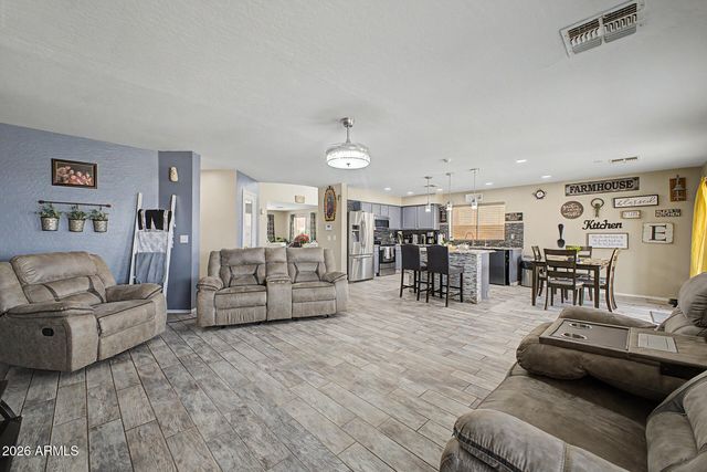 2916 W GLASS Lane, Phoenix, AZ 85041