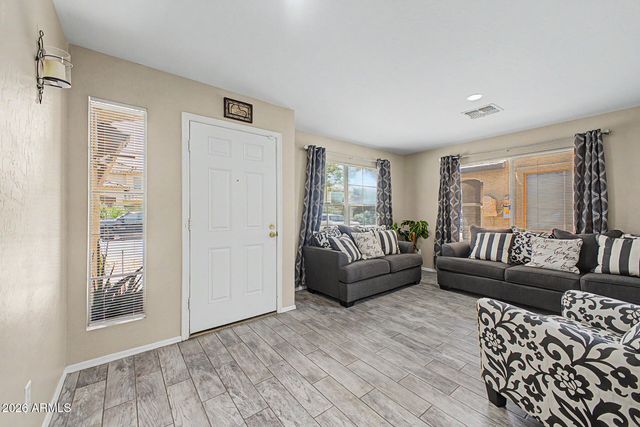 2916 W GLASS Lane, Phoenix, AZ 85041