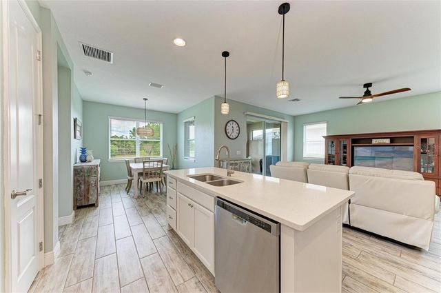 4809 TOBERMORY WAY, Bradenton, FL 34211