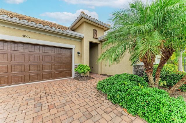 4809 TOBERMORY WAY, Bradenton, FL 34211