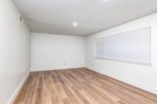 12265 E Dinuba Avenue, Selma, CA 93662