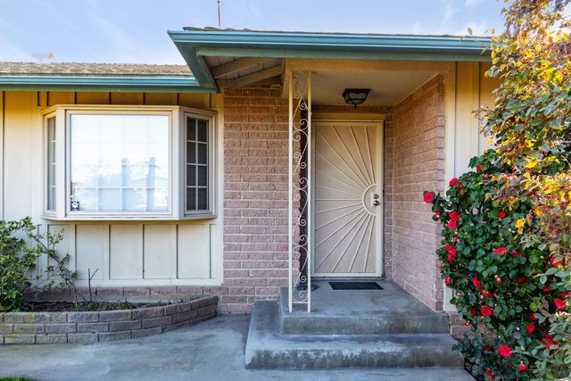 12265 E Dinuba Avenue, Selma, CA 93662