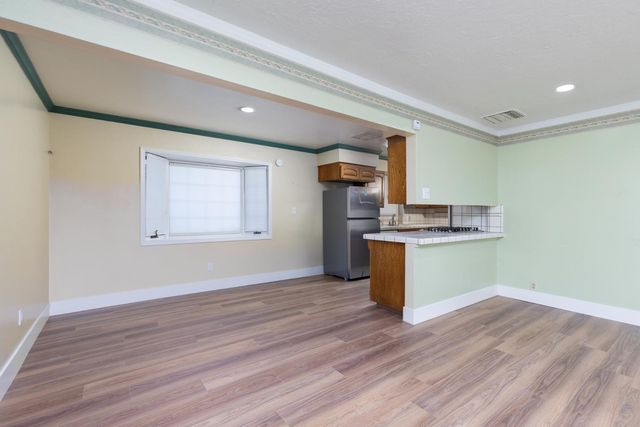 12265 E Dinuba Avenue, Selma, CA 93662