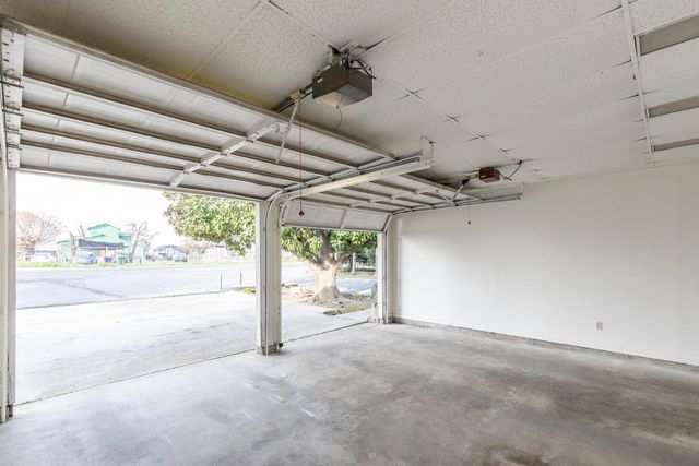 12265 E Dinuba Avenue, Selma, CA 93662