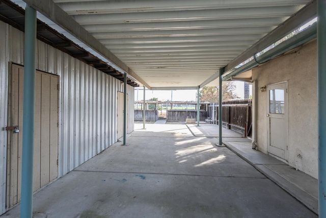 12265 E Dinuba Avenue, Selma, CA 93662