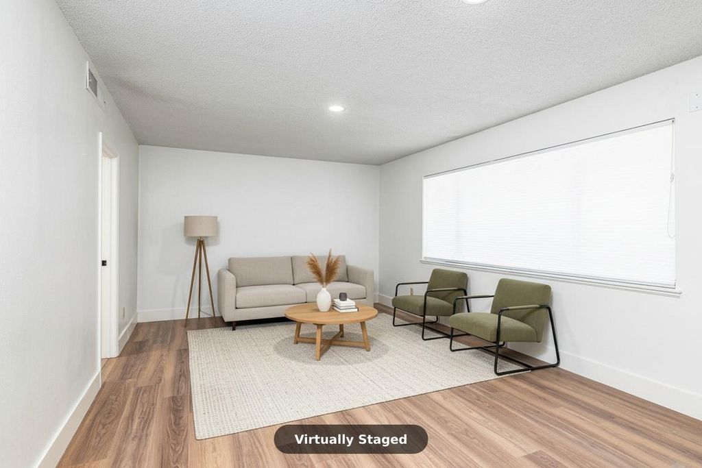 Image 15 of property listing at 12265 E Dinuba Avenue, Selma, CA 93662