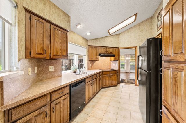 2211 Marvin Gardens Street, Arlington, TX 76011