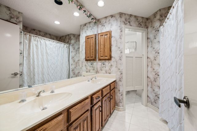 2211 Marvin Gardens Street, Arlington, TX 76011