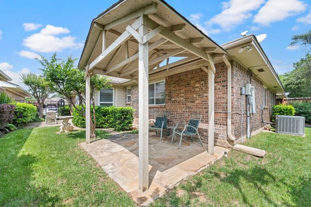 2211 Marvin Gardens Street, Arlington, TX 76011