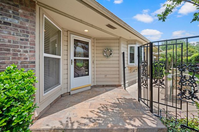 2211 Marvin Gardens Street, Arlington, TX 76011