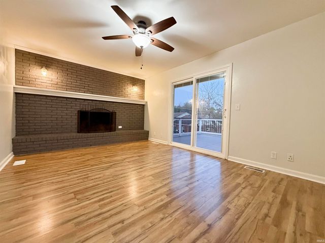 5645 Gardenia Drive, Newburgh, IN 47630