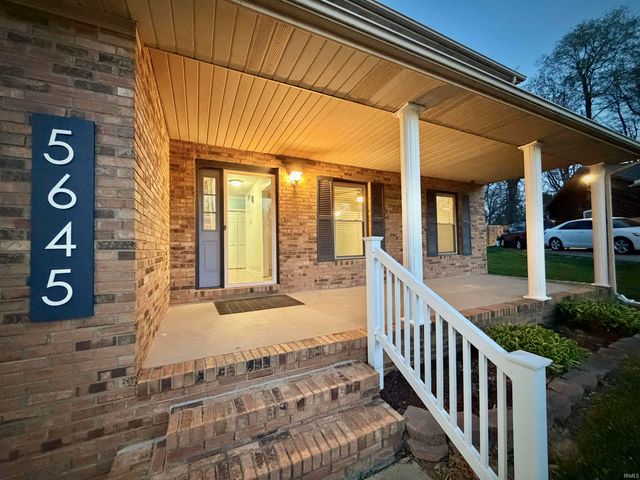 5645 Gardenia Drive, Newburgh, IN 47630