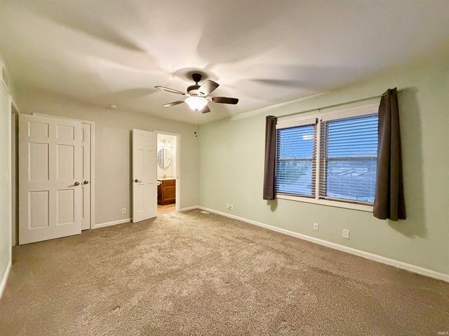 5645 Gardenia Drive, Newburgh, IN 47630