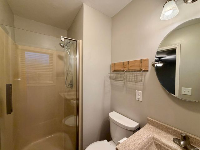 5645 Gardenia Drive, Newburgh, IN 47630