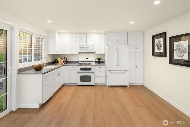 12523 NE 138th Place, Kirkland, WA 98034
