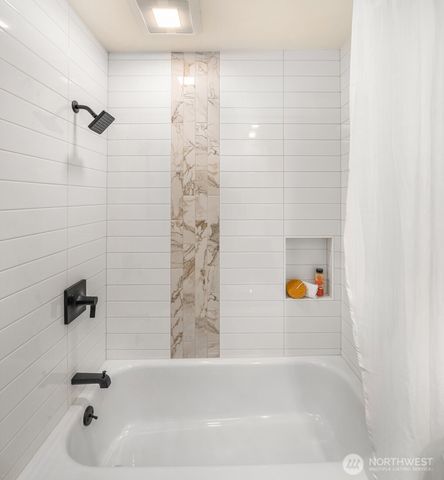 12523 NE 138th Place, Kirkland, WA 98034