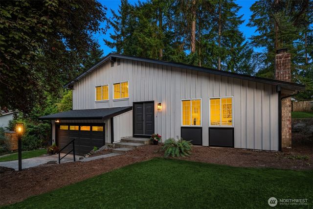 12523 NE 138th Place, Kirkland, WA 98034