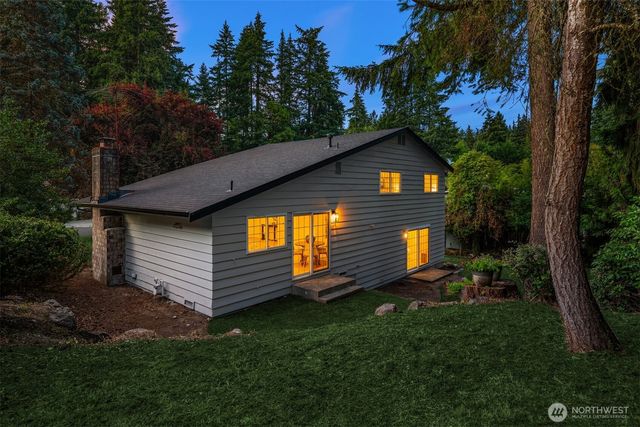 12523 NE 138th Place, Kirkland, WA 98034