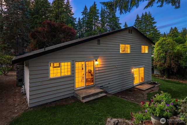 12523 NE 138th Place, Kirkland, WA 98034