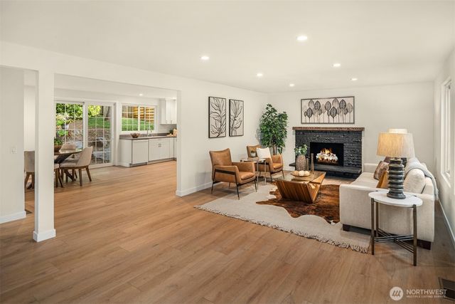12523 NE 138th Place, Kirkland, WA 98034